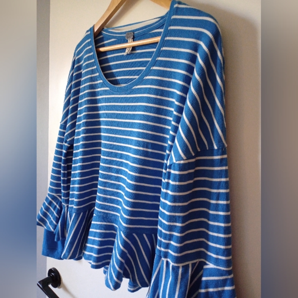 We The Free Blue Striped Peplum Style Top Size Small - Picture 6 of 9